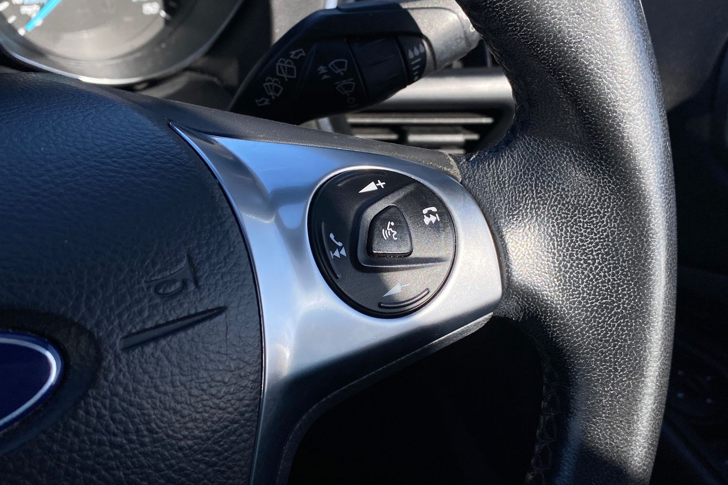 Used Ford Kuga 2015 for sale - 77921100: Photo 41