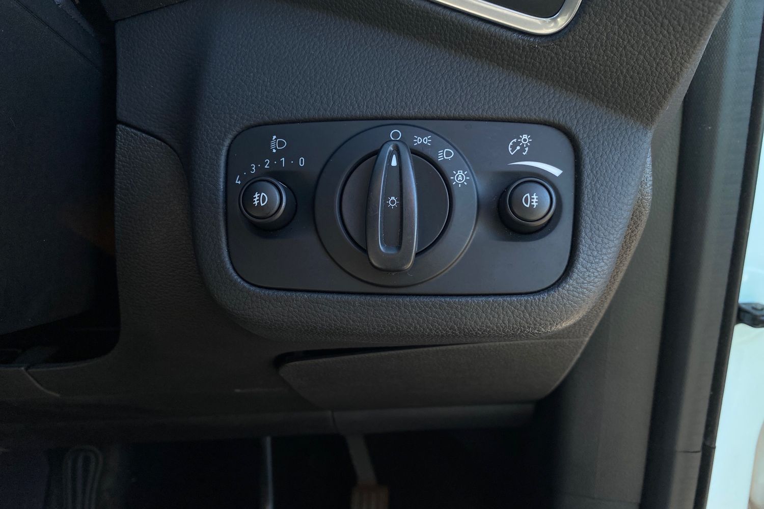 Used Ford Kuga 2015 for sale - 78054199: Photo 29