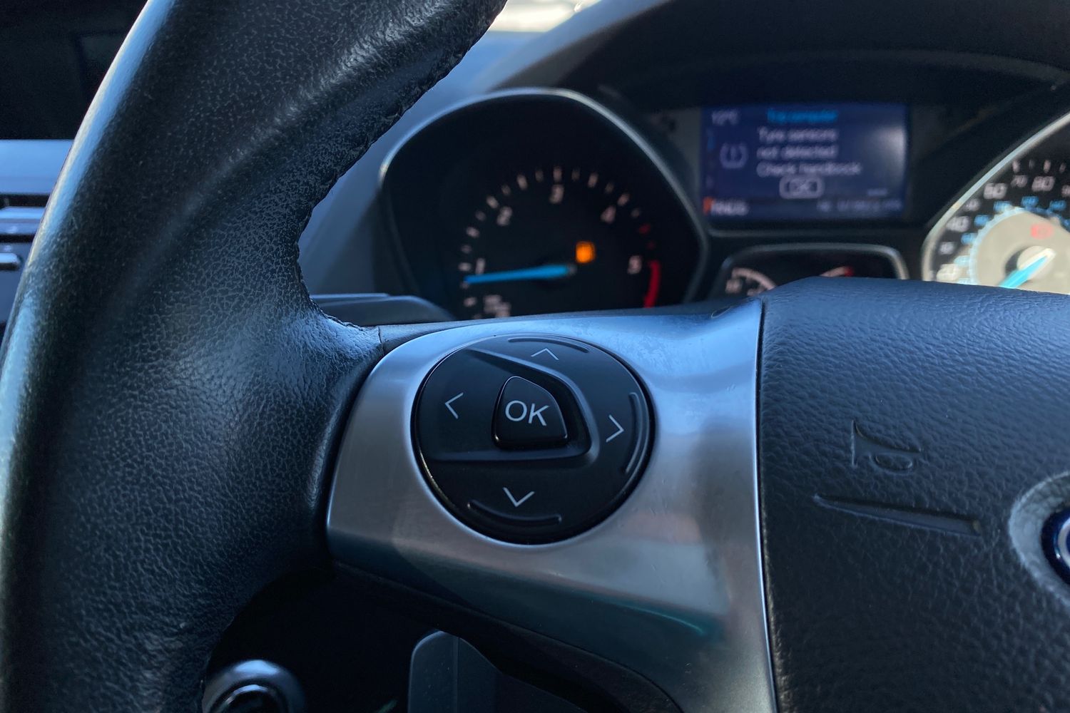 Used Ford Kuga 2015 for sale - 78054199: Photo 39