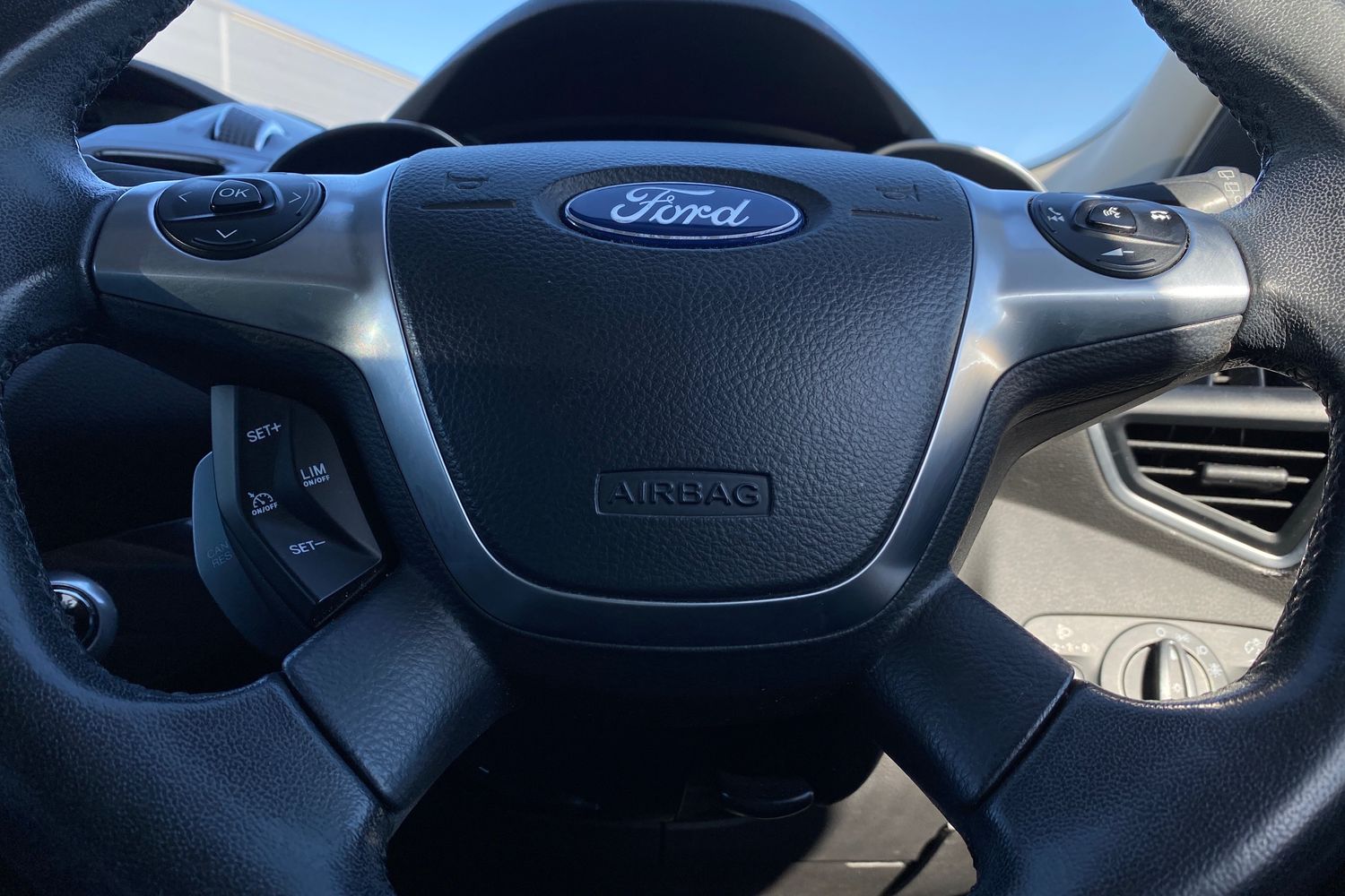Used Ford Kuga 2015 for sale - 78054199: Photo 42