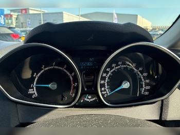 Used Ford Fiesta 2015 for sale - 78390889: Photo