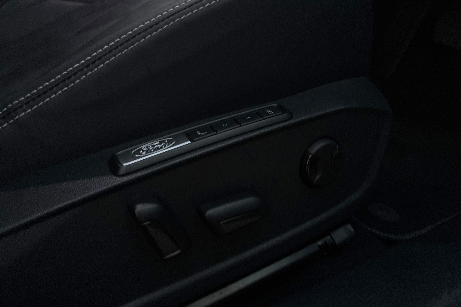 Used Ford Explorer 2025 for sale - 76500030: Photo 33