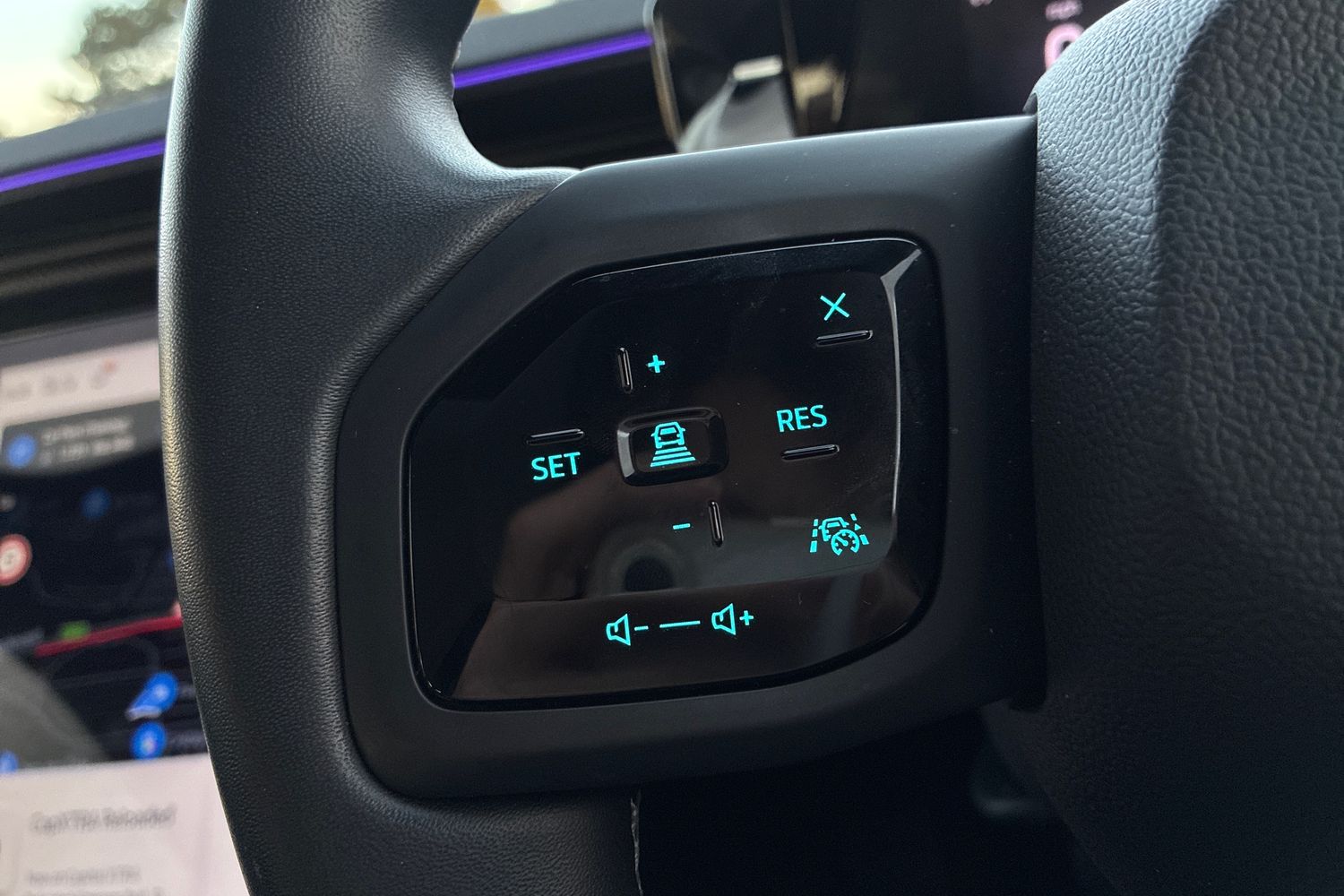 Used Ford Explorer 2025 for sale - 76500030: Photo 36