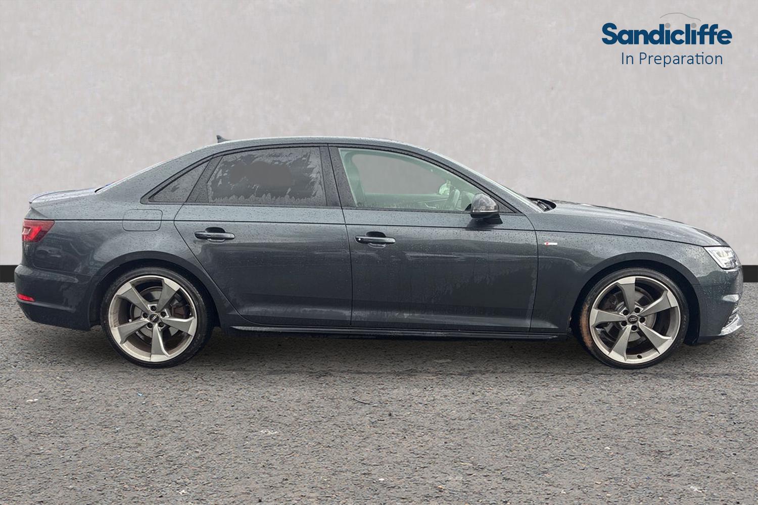 Used Audi A4 2018 for sale - 76896762: Photo 2
