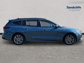 Used Ford Focus 2023 for sale - 78360384: Photo