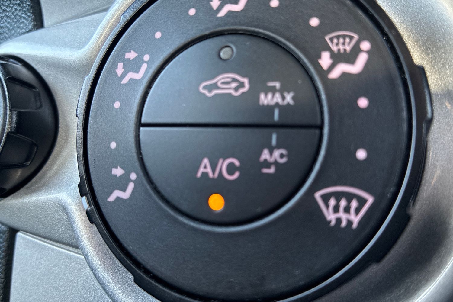 Used Ford Fiesta 2012 for sale - 77264248: Photo 50