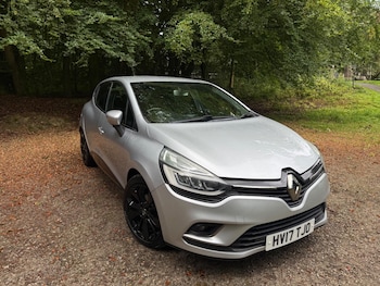 Used Renault Clio 2017 for sale - 79553431: Photo