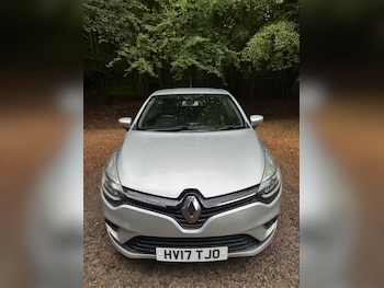 Used Renault Clio 2017 for sale - 79553431: Photo
