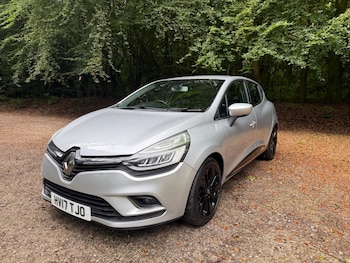 Used Renault Clio 2017 for sale - 79553431: Photo