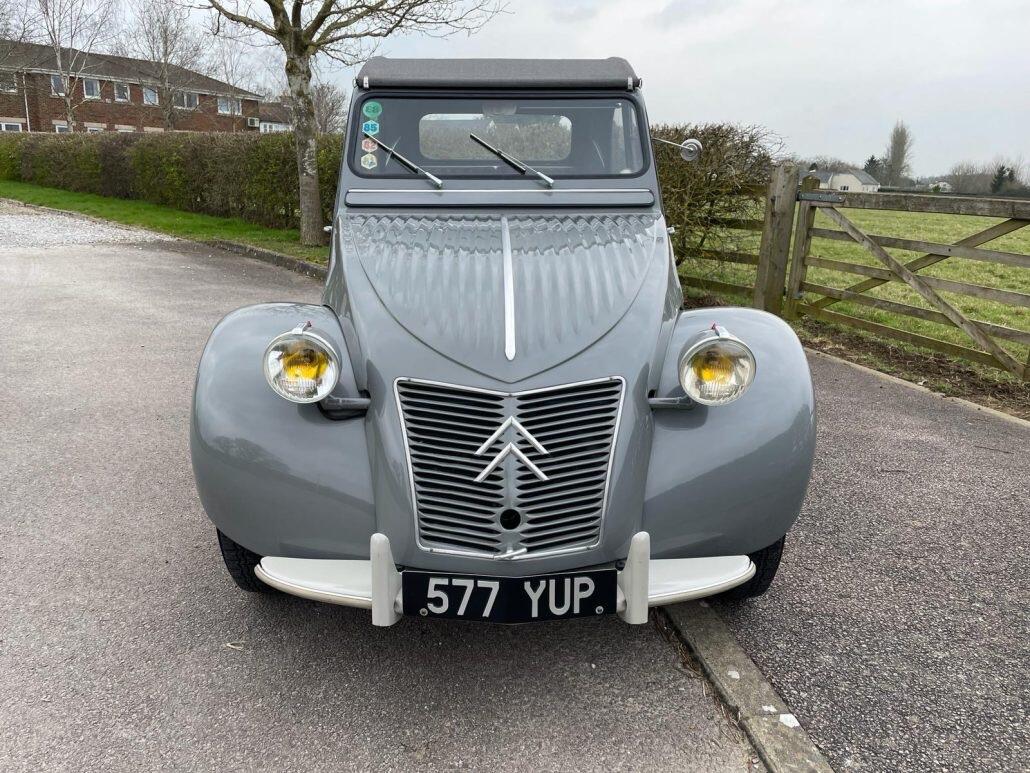 Used Citroen 2 CV 2012 for sale - 77510412: Photo 2