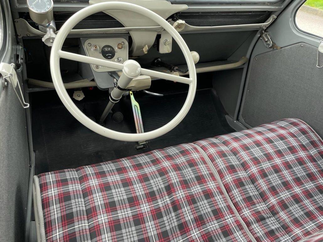 Used Citroen 2 CV 2012 for sale - 77510412: Photo 6