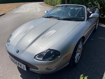 Used Jaguar XKR 2005 for sale - 79542862: Photo