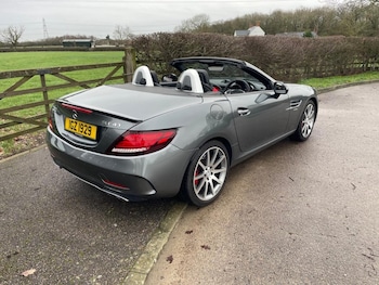 Used Mercedes-Benz SLC 2018 for sale - 77523073: Photo