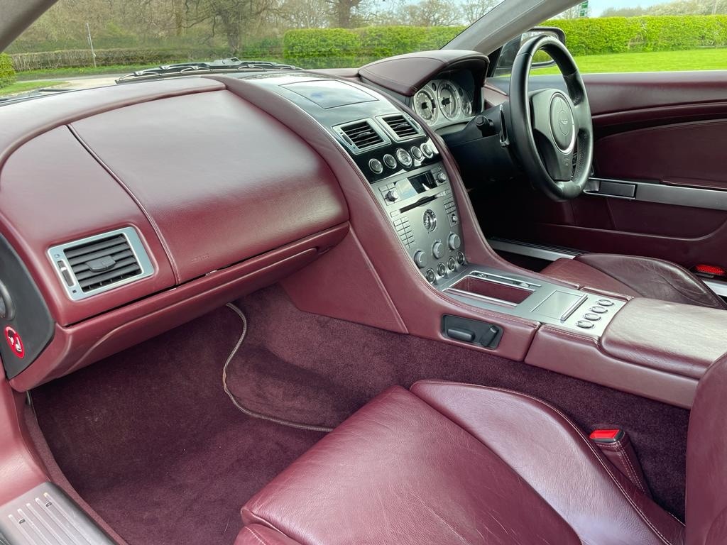 Used Aston Martin DB9 2005 for sale - 77997405: Photo 11