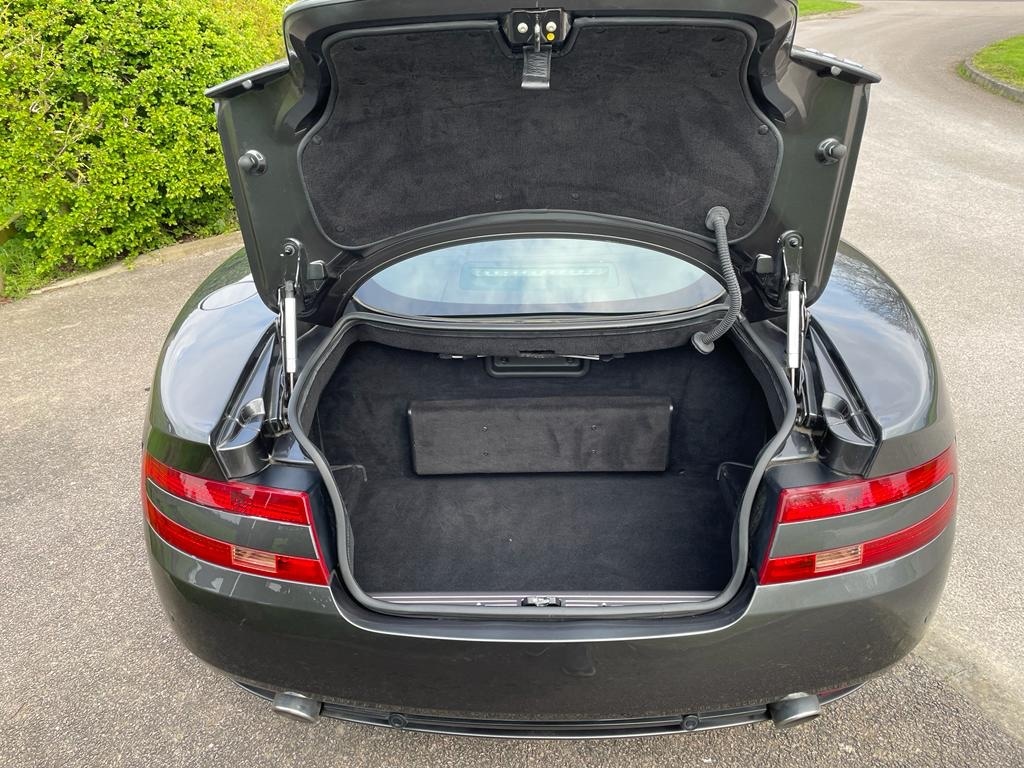 Used Aston Martin DB9 2005 for sale - 77997405: Photo 12