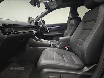 Used Honda CR-V 2025 for sale - 76240627: Photo 4