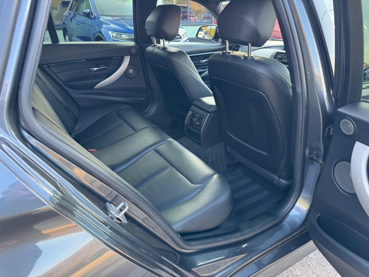 Used BMW 3 Series 2017 for sale - 78086143: Photo 24