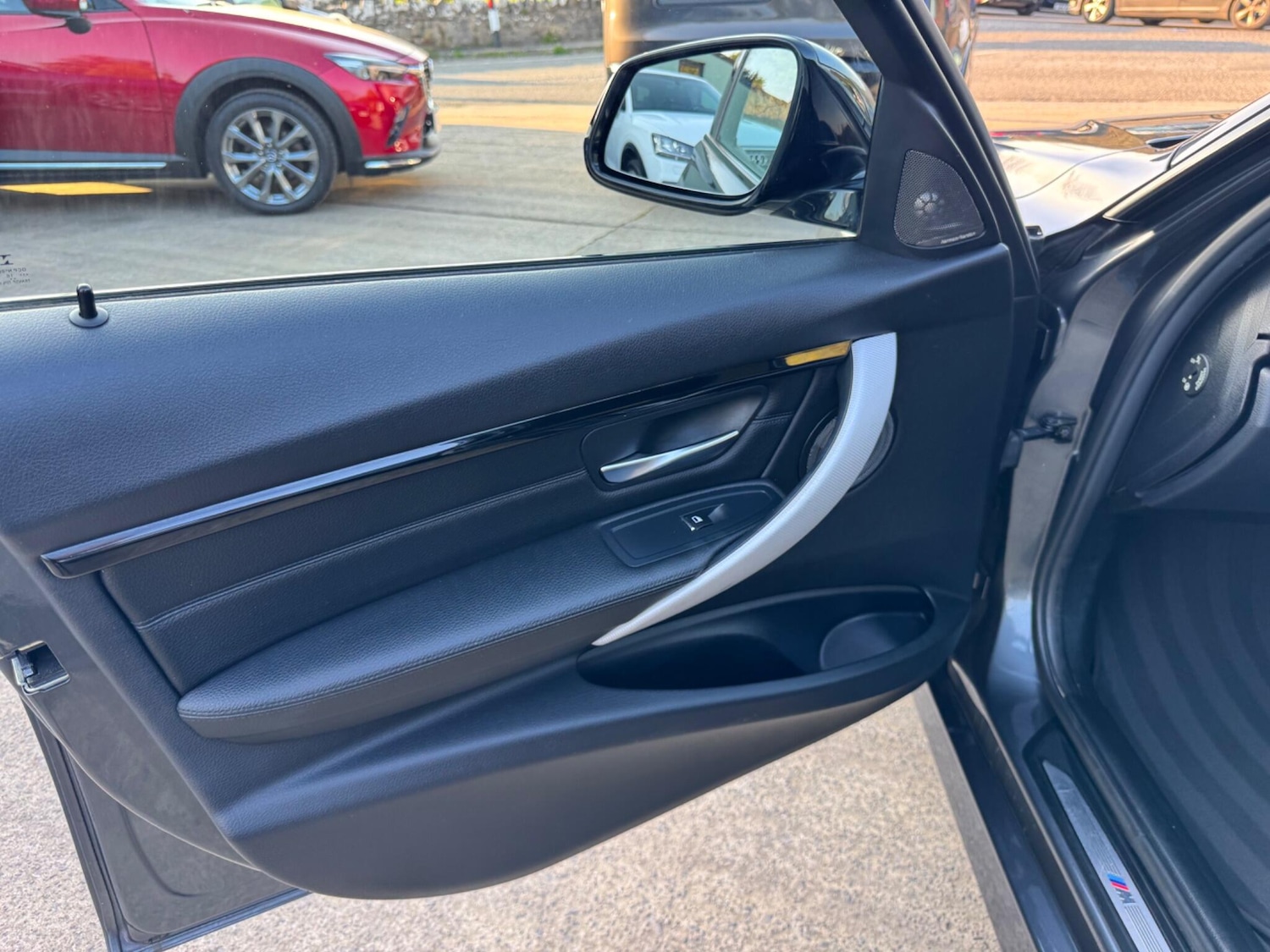 Used BMW 3 Series 2017 for sale - 78086143: Photo 28