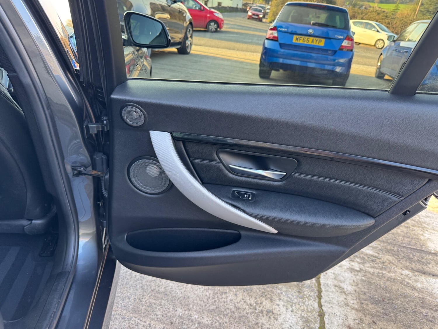 Used BMW 3 Series 2017 for sale - 78086143: Photo 30