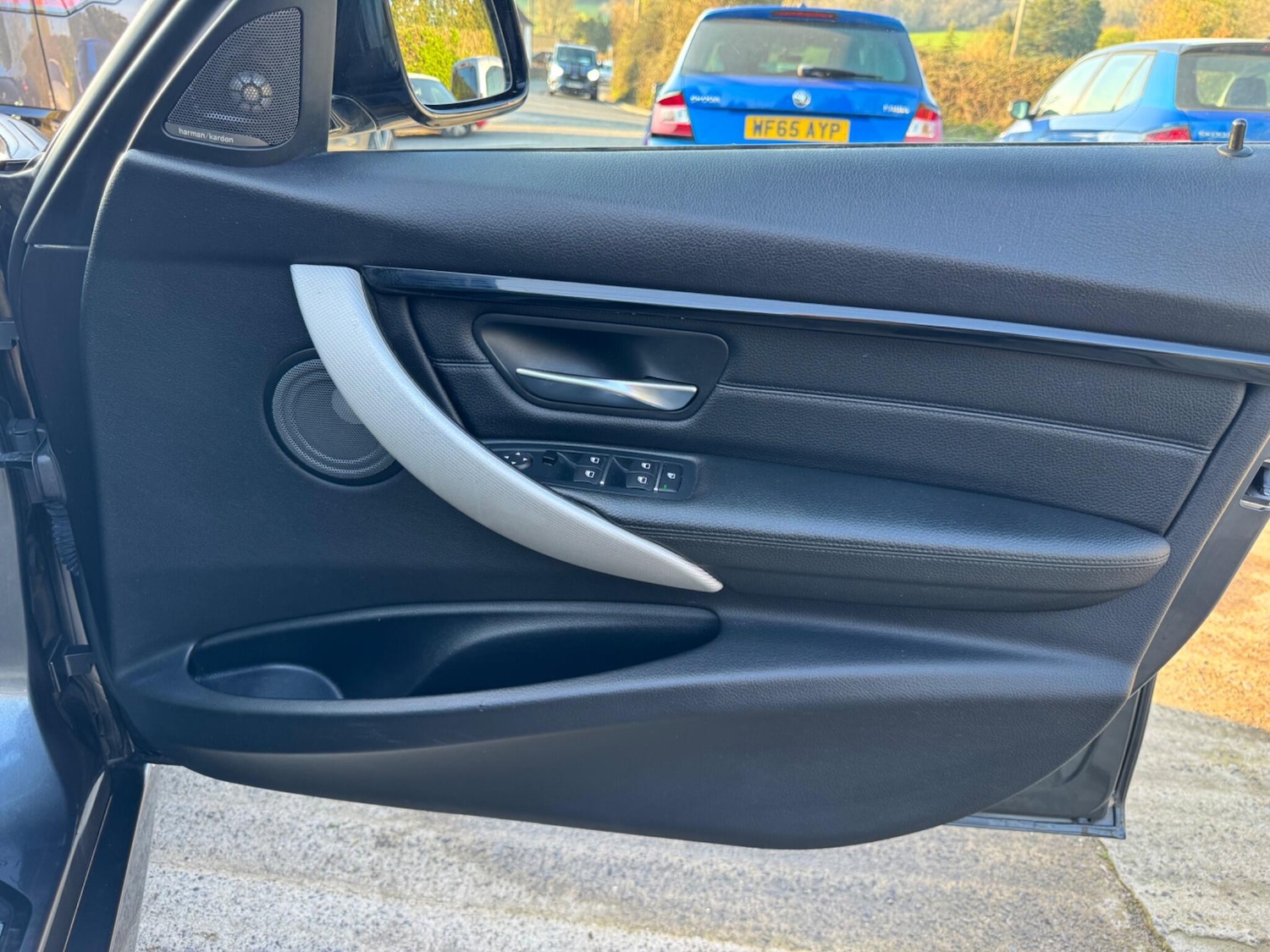 Used BMW 3 Series 2017 for sale - 78086143: Photo 31