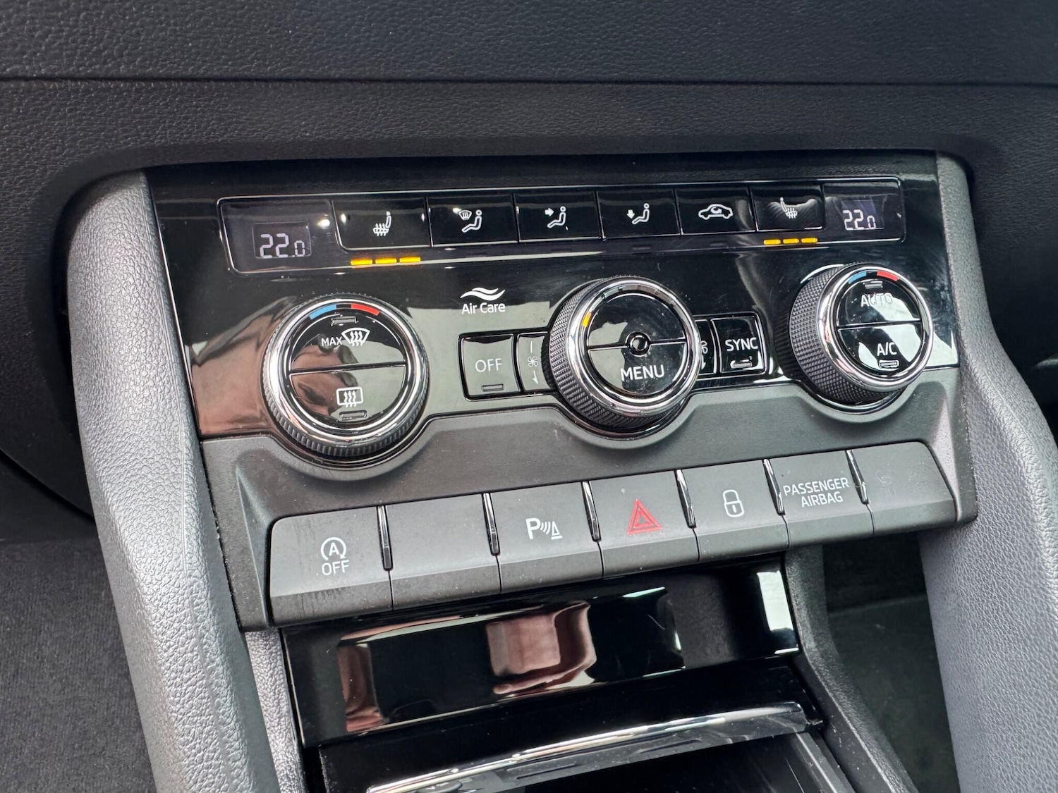 Used Skoda Karoq 2022 for sale - 78204123: Photo 32