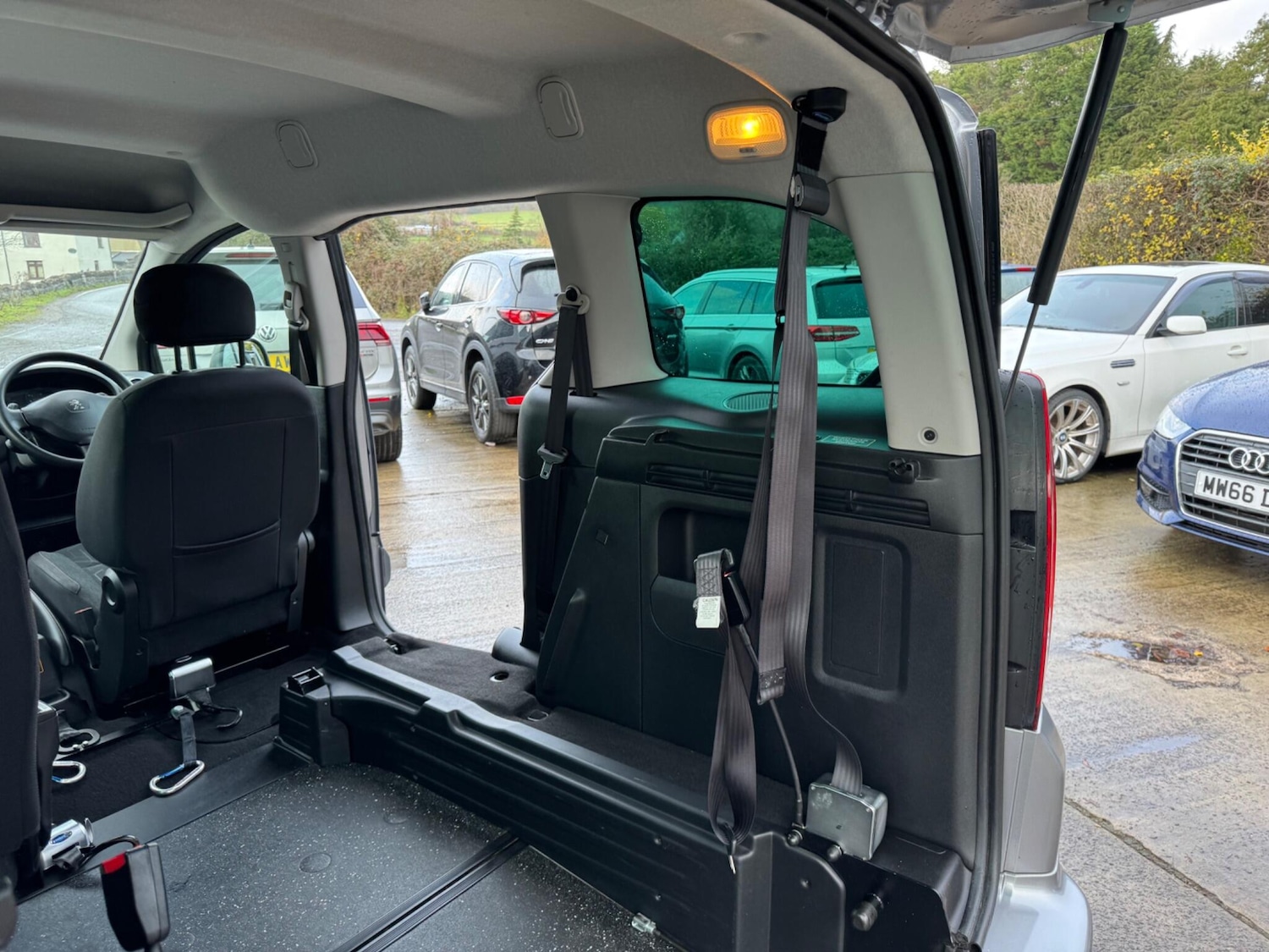 Used Peugeot Partner Tepee 2018 for sale - 78087111: Photo 18