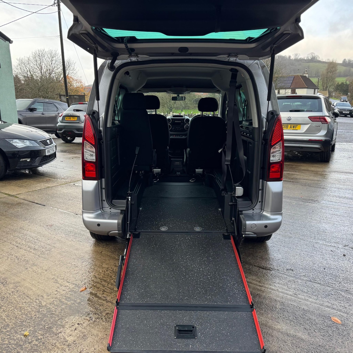 Used Peugeot Partner Tepee 2018 for sale - 78087111: Photo 33