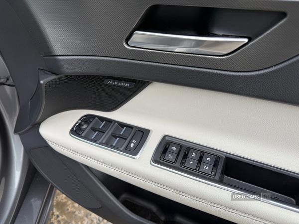 Used Jaguar XF 2017 for sale - 76825667: Photo 17