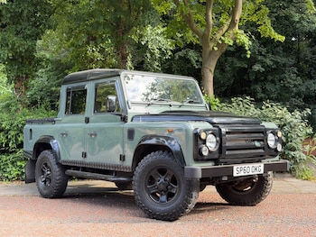 Used Land Rover Defender 110 2010 for sale - 79248612: Photo