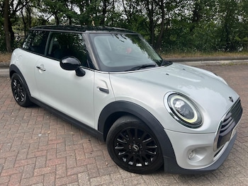 Used MINI Hatch 2019 for sale - 79235794: Photo