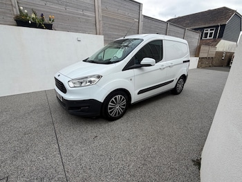 Used Ford Transit Courier 2018 for sale - 78267450: Photo