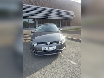 Used Volkswagen Polo 2016 for sale - 78744914: Photo