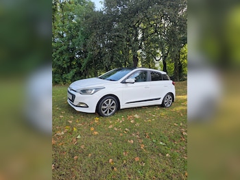 Used Hyundai i20 2015 for sale - 79568847: Photo