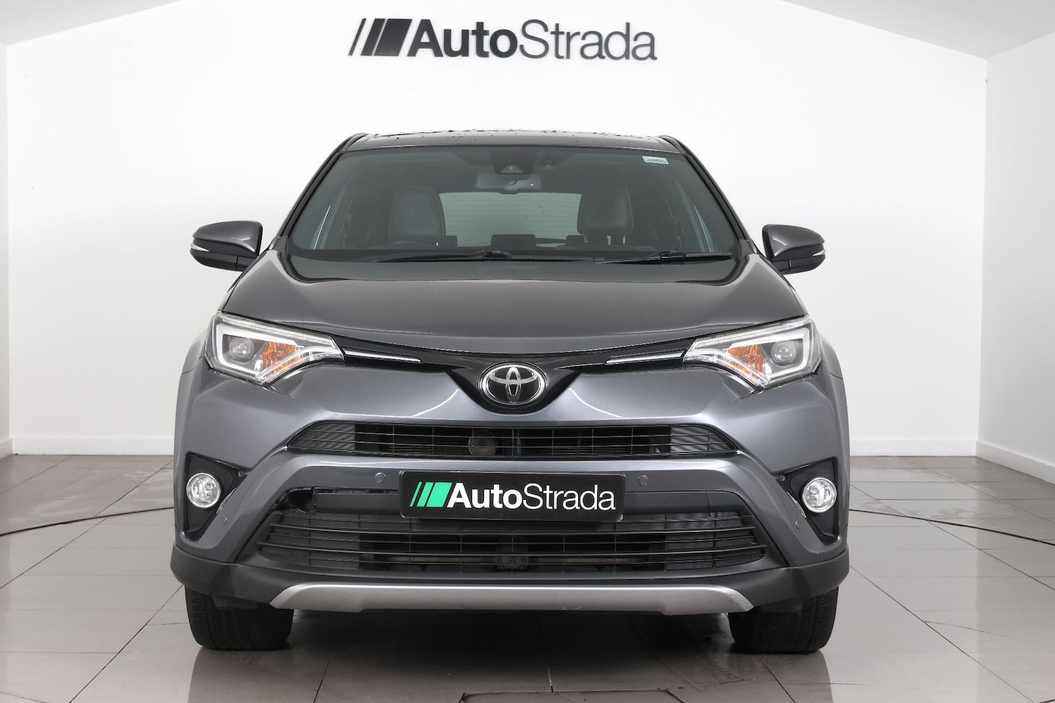 Used Toyota RAV4 2018 for sale - 77625090: Photo 14