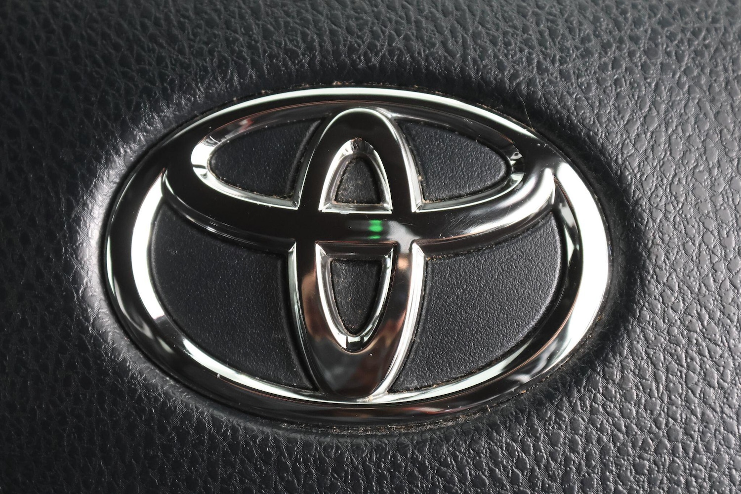 Used Toyota RAV4 2018 for sale - 77625090: Photo 25