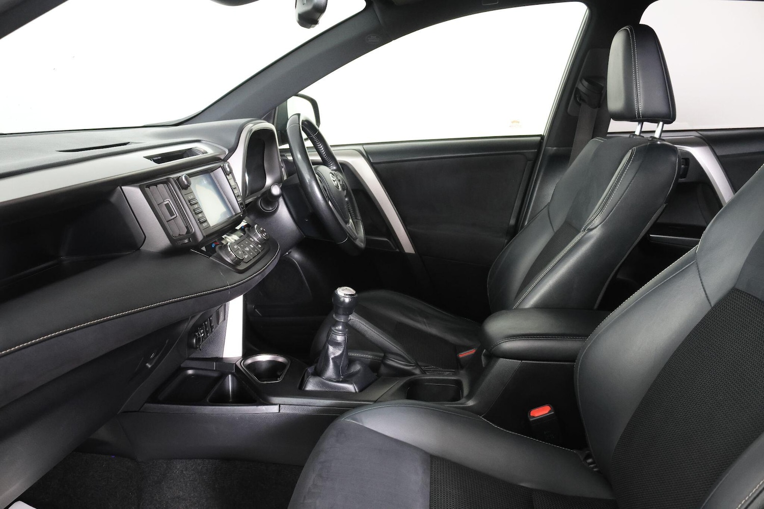 Used Toyota RAV4 2018 for sale - 77625090: Photo 45