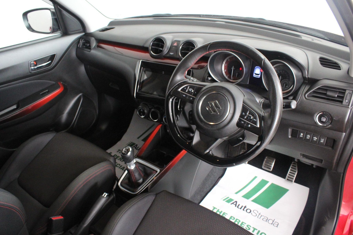 Used Suzuki Swift 2019 for sale - 76994431: Photo 3