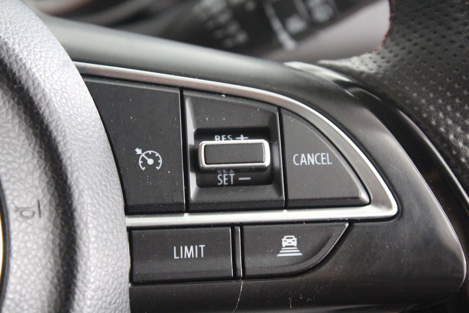 Used Suzuki Swift 2019 for sale - 76994431: Photo 30