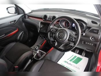 Used Suzuki Swift 2019 for sale - 76994431: Photo