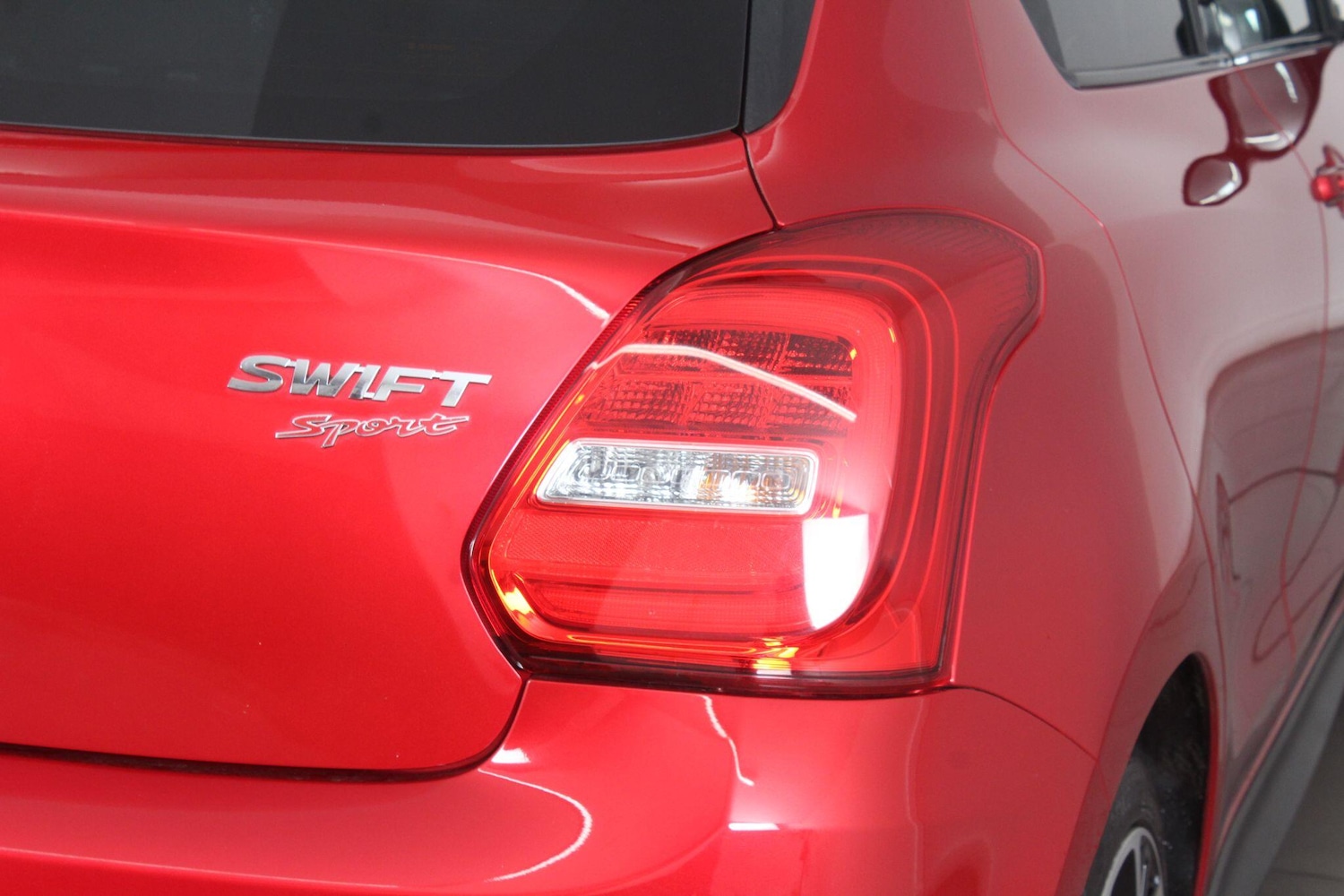 Used Suzuki Swift 2019 for sale - 76994431: Photo 65