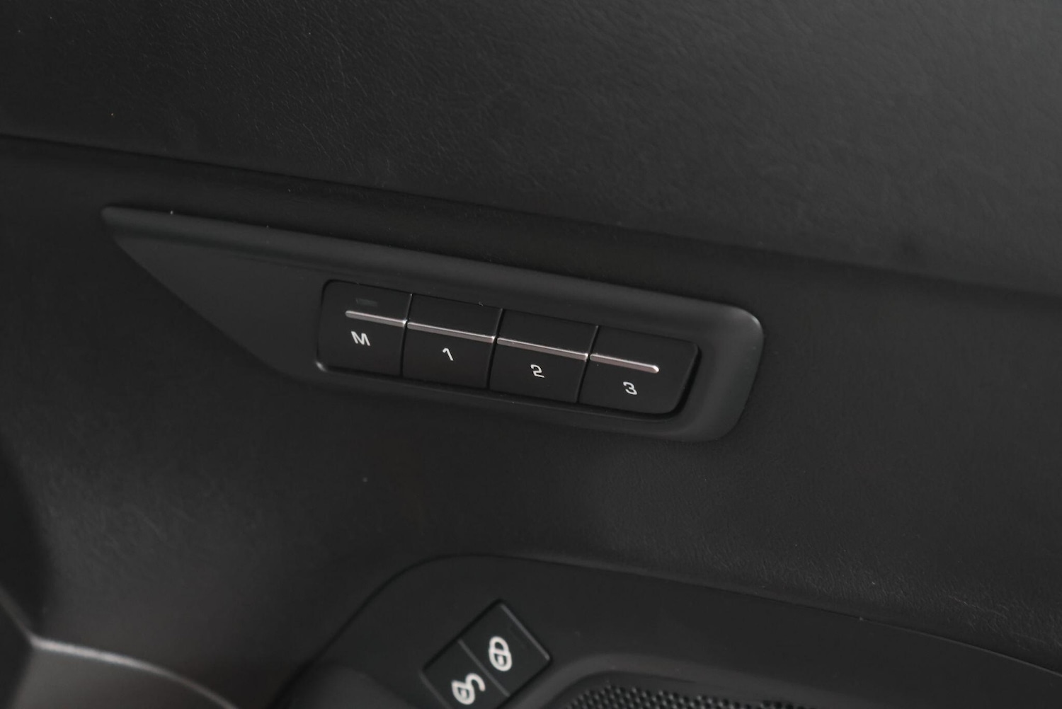 Used Jaguar E-Pace 2020 for sale - 77993592: Photo 44