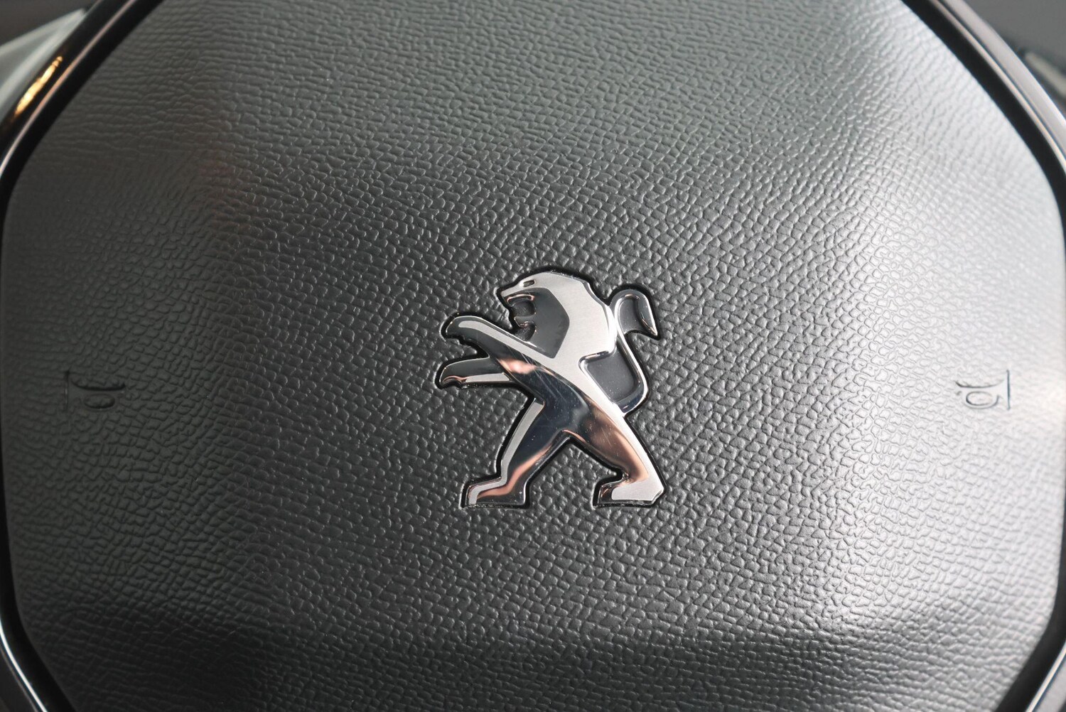 Used Peugeot 208 for sale - 77586937: Photo 27