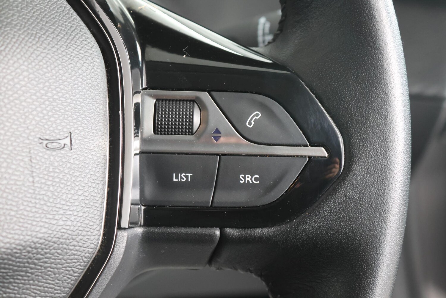 Used Peugeot 208 for sale - 77586937: Photo 29