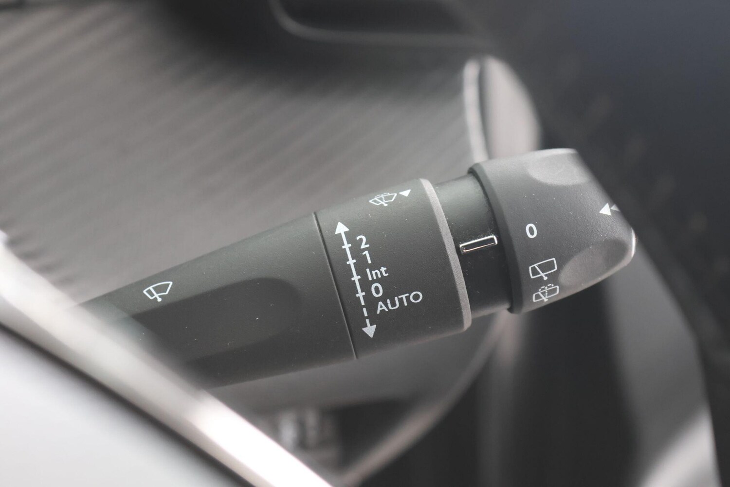 Used Peugeot 208 for sale - 77586937: Photo 30