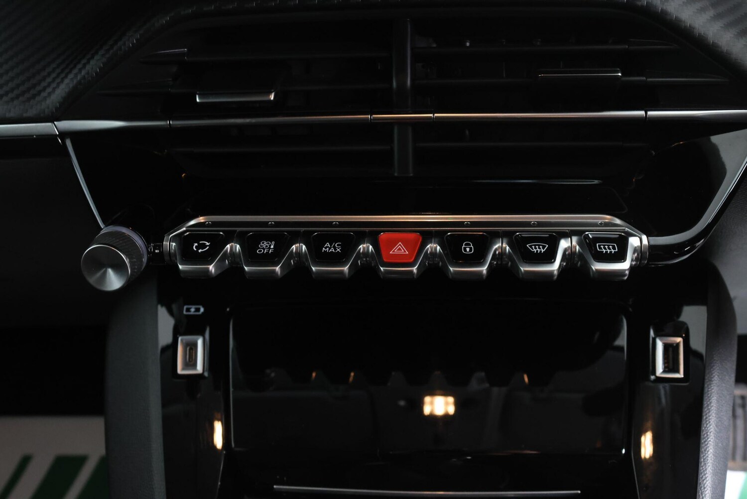 Used Peugeot 208 for sale - 77586937: Photo 40