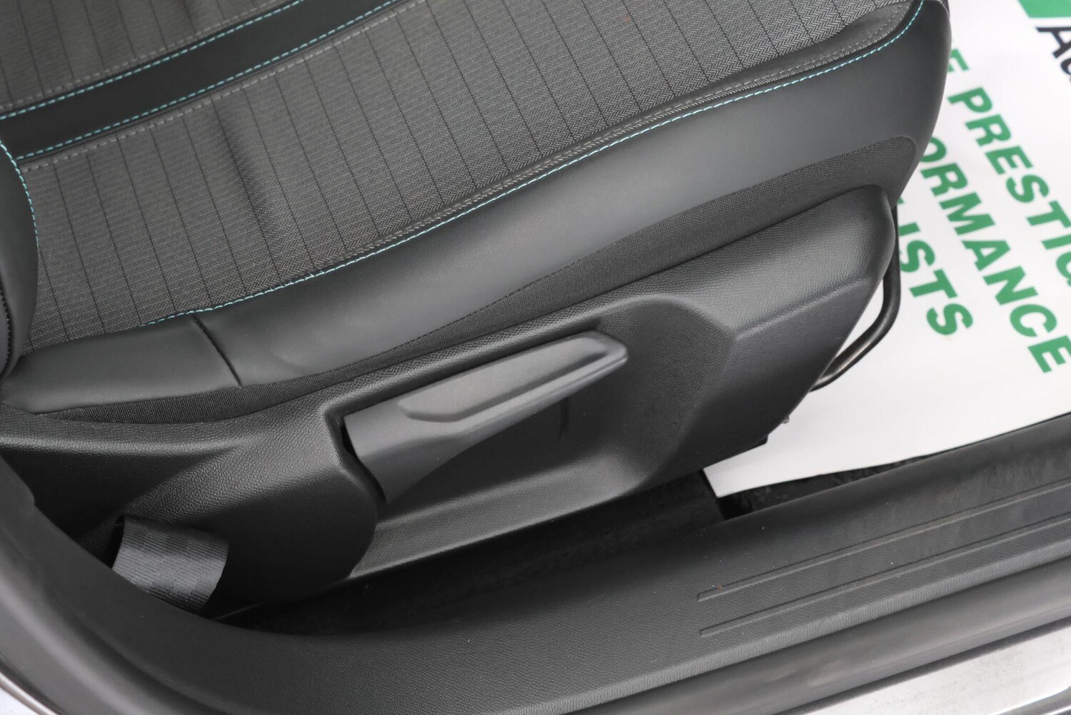 Used Peugeot 208 for sale - 77586937: Photo 60