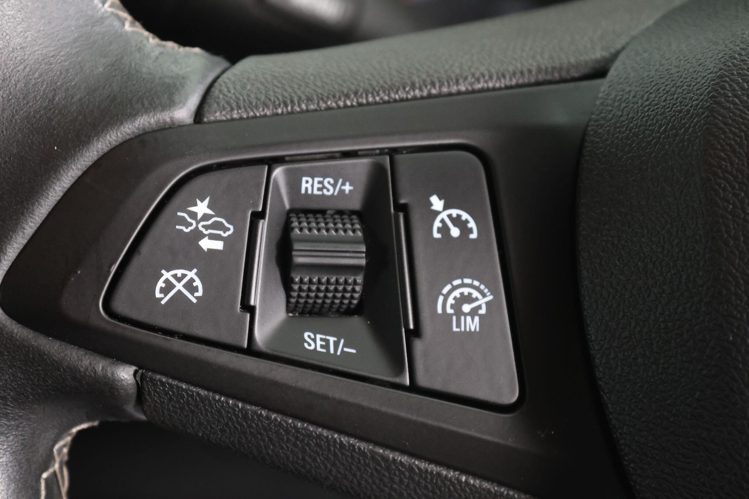 Used Vauxhall Astra for sale - 77015530: Photo 20