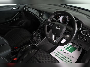 Used Vauxhall Astra 2019 for sale - 77015530: Photo