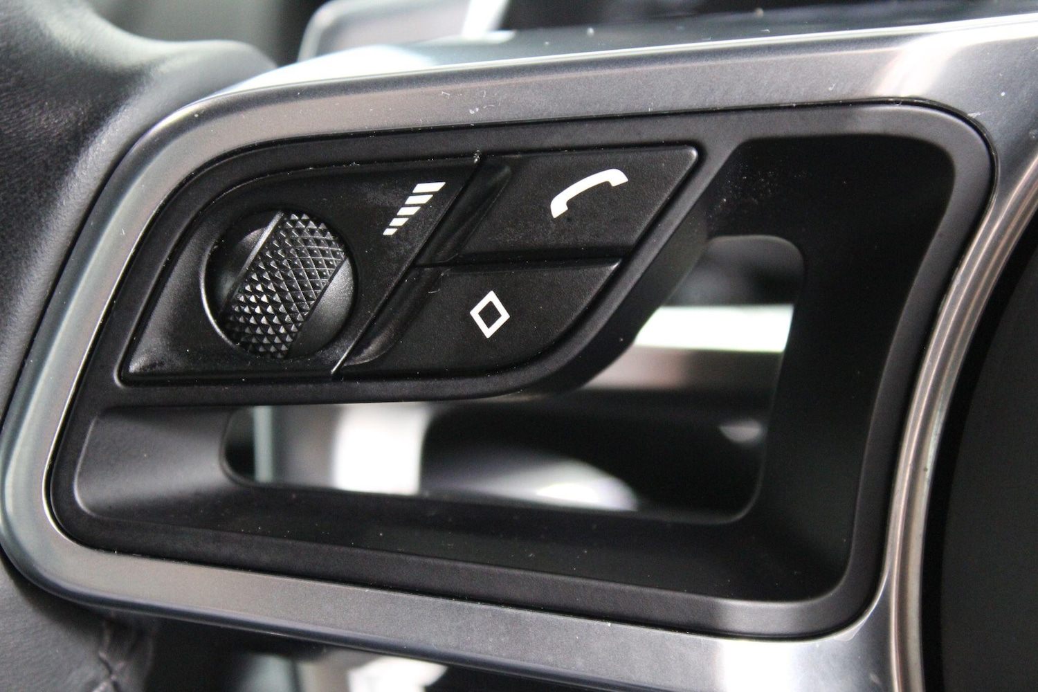 Used Porsche Boxster 2024 for sale - 76994422: Photo 39