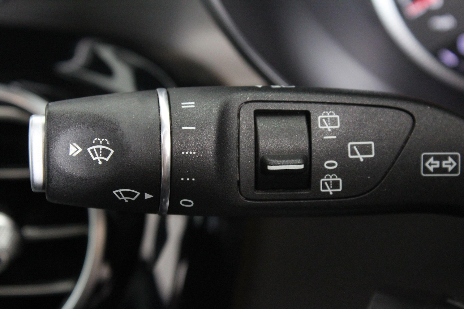 Used Mercedes-Benz GLC for sale - 76993106: Photo 26